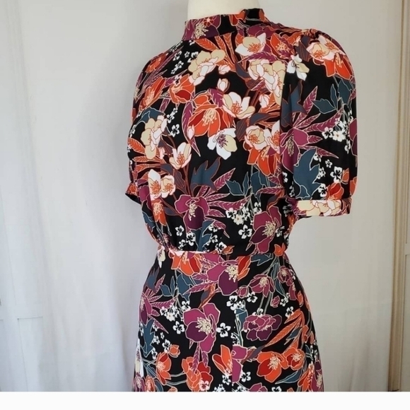 JULIA JORDAN Floral Puff Sleeve Midi Dress Size 4 NWOT - Picture 7 of 9